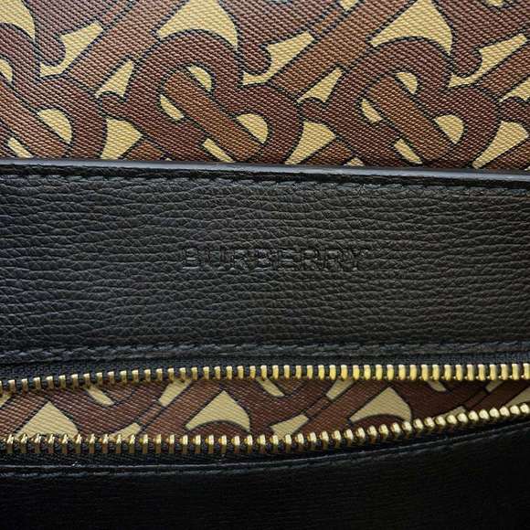 Burberry Tote Bag Embossed Monogram Morph Bag Black - Picture 9 of 9